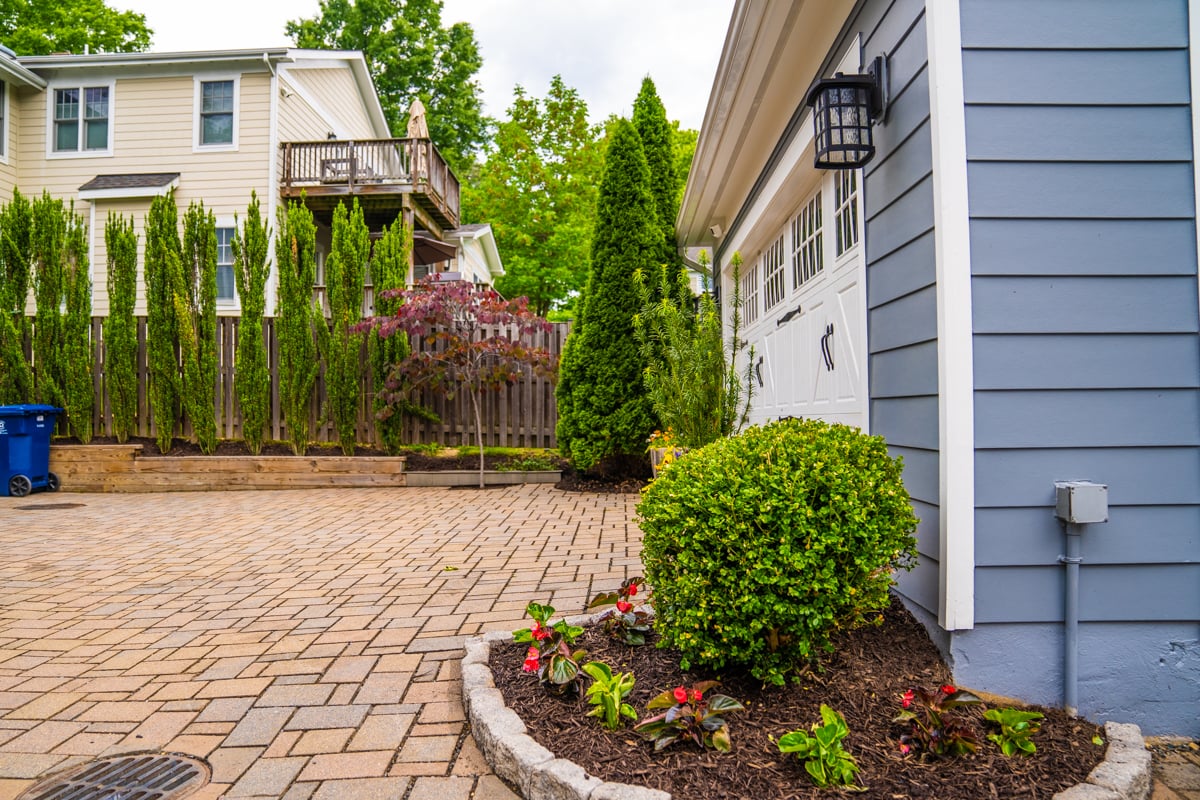 Are Paver Driveways Worth It? Comparing Pavers to Concrete & Asphalt ...