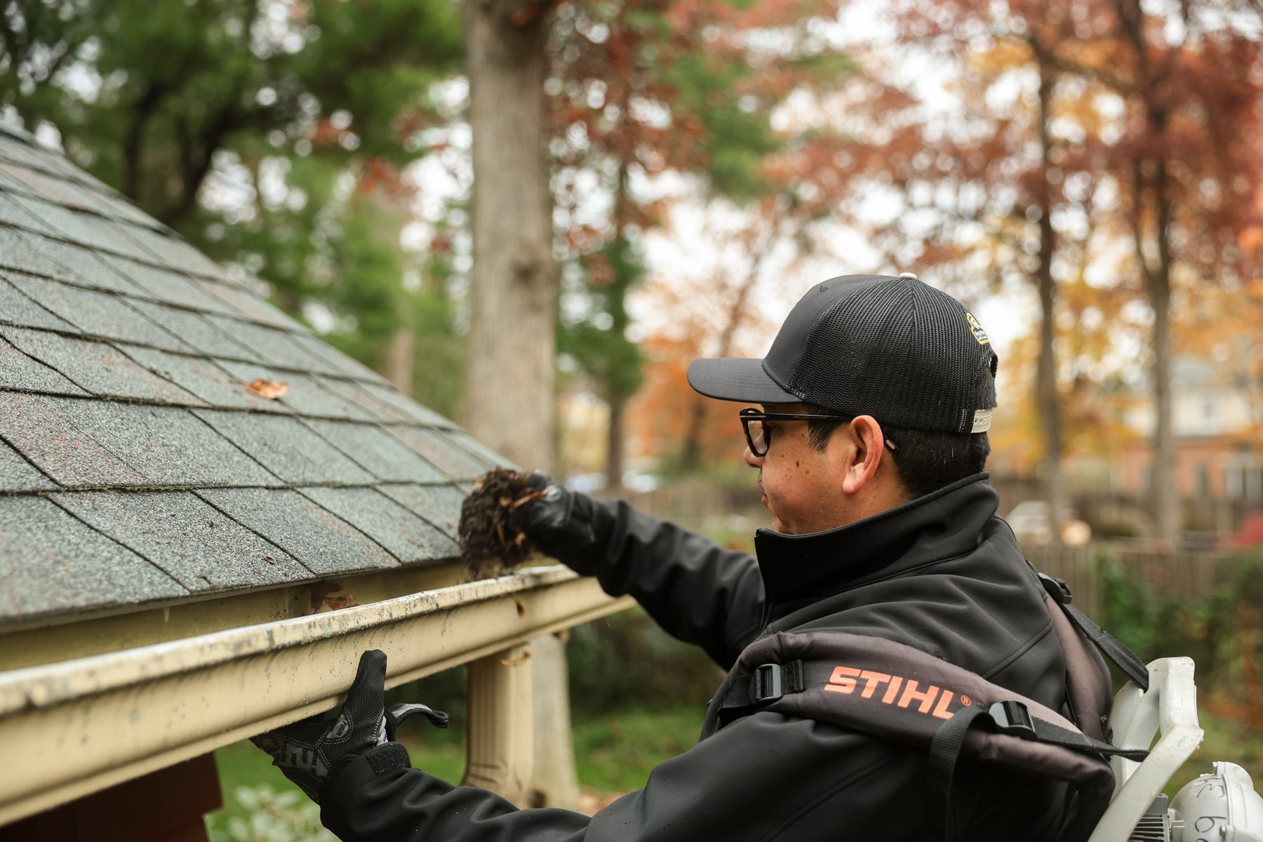 maintenance fall cleanup team gutter cleaning home services