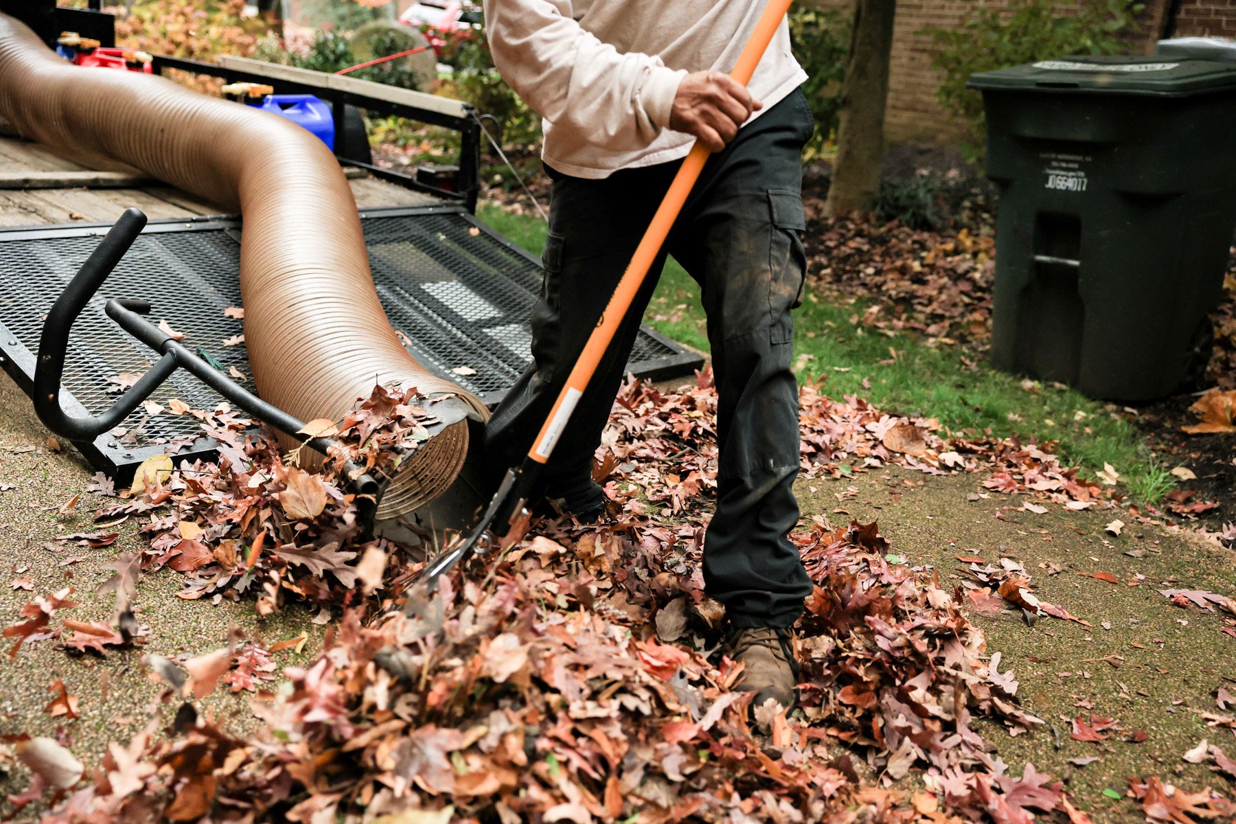 maintenance team fall cleanup leaf blowers lawn 11