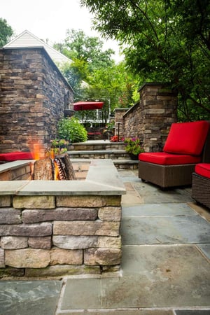 patio-wall-fountain-fire-pit