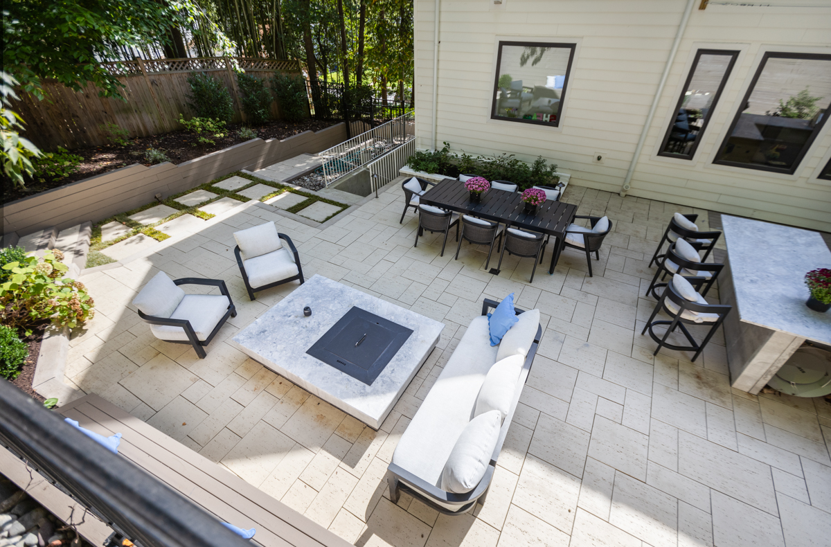 modern hardscape design in an arlington virginia backyard
