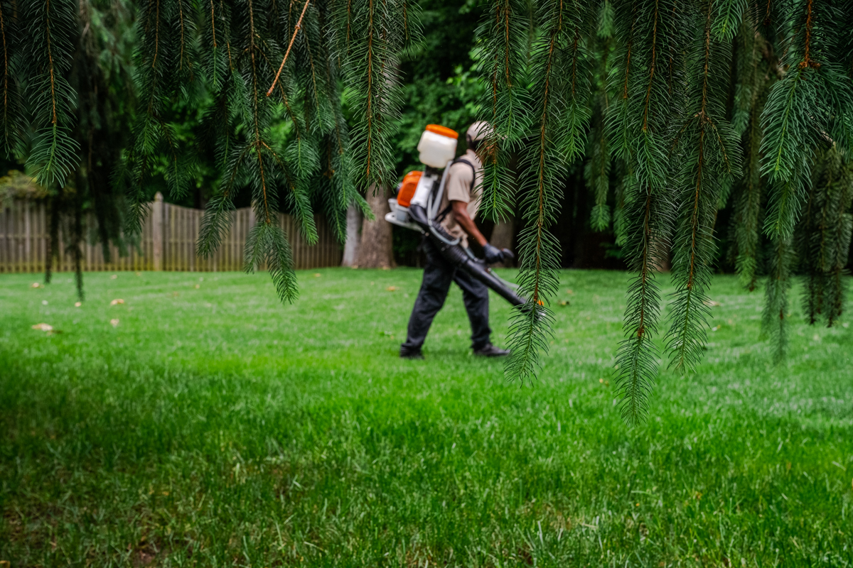 Mosquito-control-tech(1)