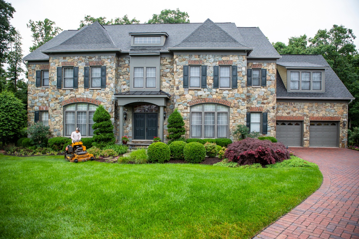 12 Tips for a Low Maintenance Lawn and Landscaping in Northern Virginia